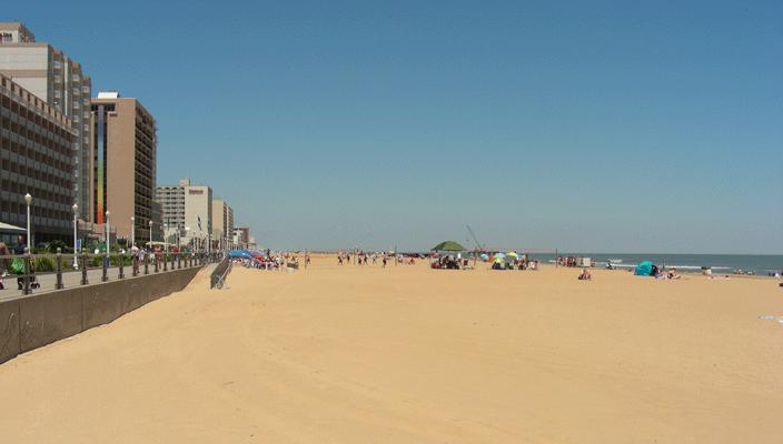 VBeach.gif - The wide beaches of Virginia Beach