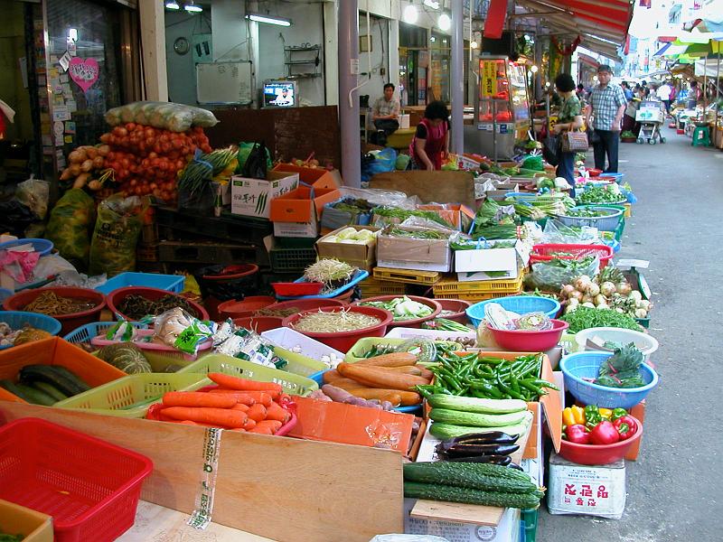 DSCN7634.jpg - Chinhae market