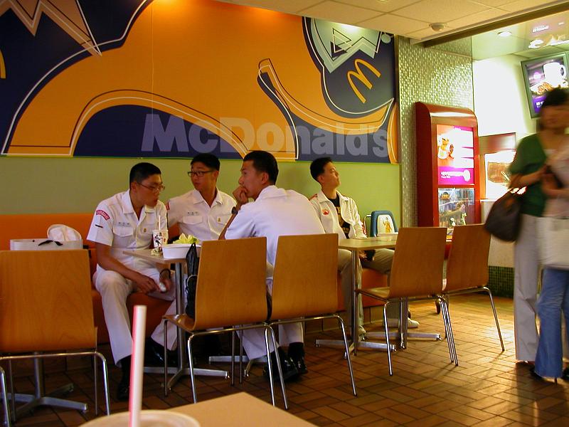 DSCN7640.jpg - Had to try McDonald's Korean style