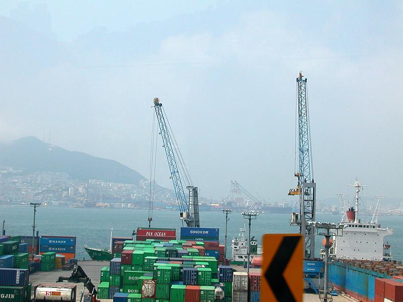 DSCN7720.jpg - Pusan shipyard