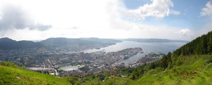 floyenpanorama.jpg - Bergen from mount Floeyen