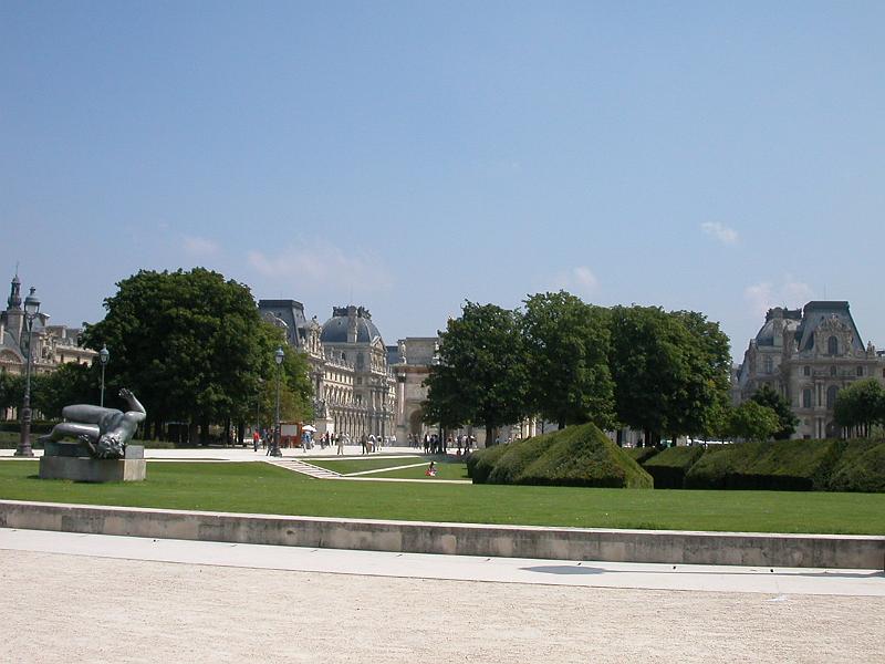 DSCN5169ParisLouvre.JPG - On the grounds at the Louvre