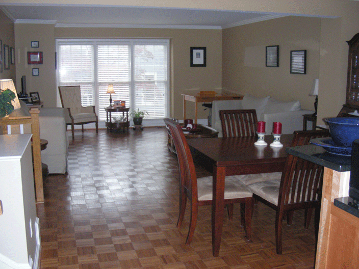 DSCN3026.gif - Dining and living rooms