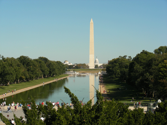 DSCN3002.gif - From the Lincoln Memorial (Oct '08)