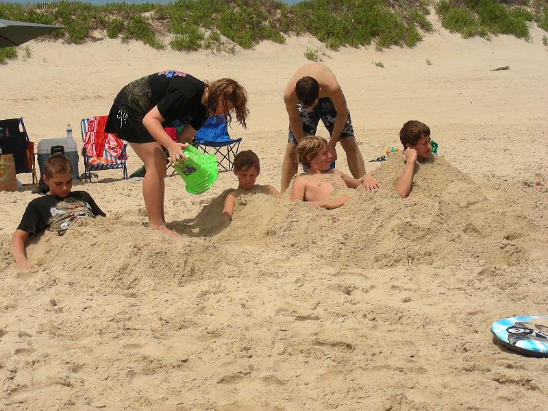 DSCN2556.JPG - Sand Chairs