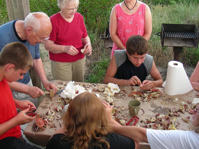 DSCN2564.JPG - Crabs!