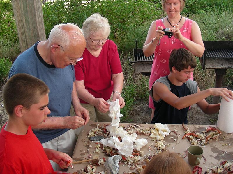 DSCN2567.JPG - Crabs!